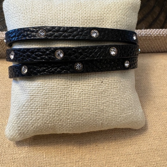 Crustal studded Multi-wrap Bracelet - Picture 1 of 4